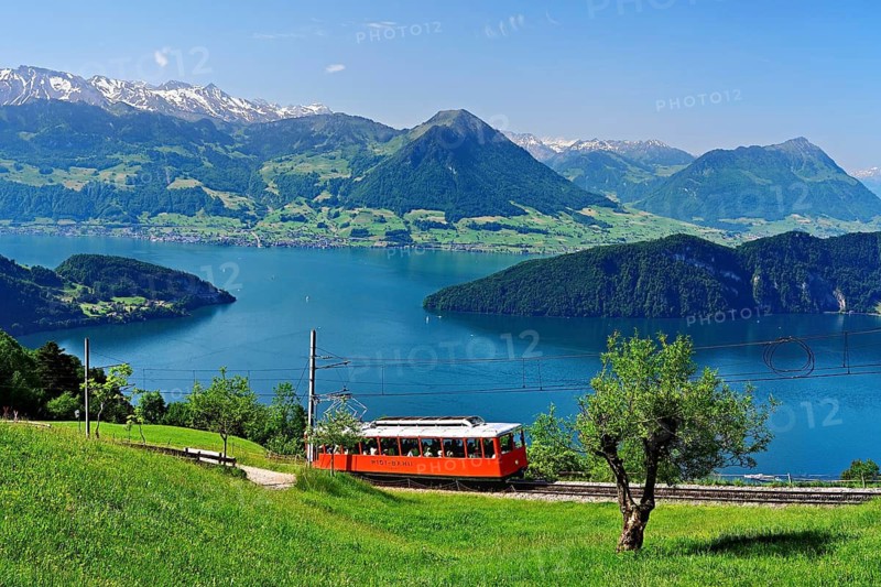 Railcar 2 from 1937, Vitznau Rigi Bahn, behind Lake Lucerne with Buochserhorn, Bürgenstock, Stanserhorn, Vitznau, Canton of Lucerne, Switzerland