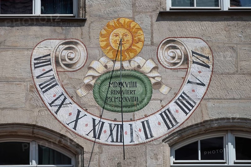 Historic sundial from 1519. on a residential building, Innere Laufer Gasse, Nuremberg, Middle Franconia, Bavaria, Germany