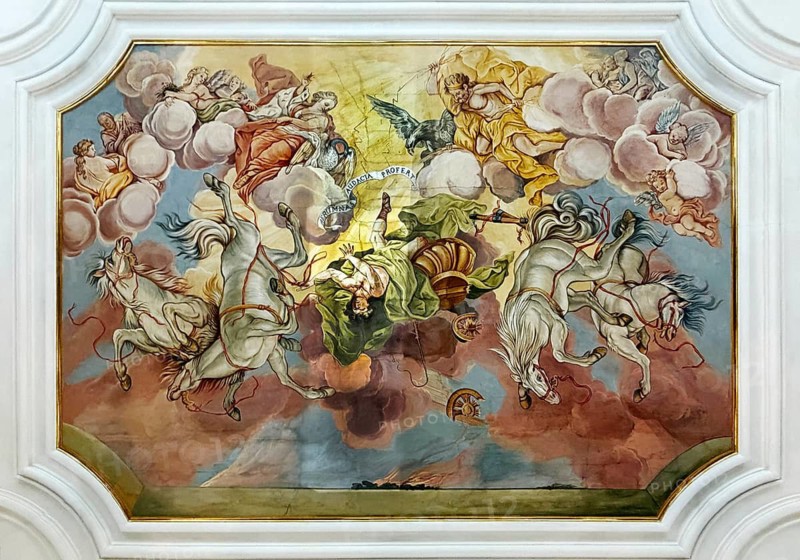 Ceiling painting with the title Sturtz des Phaeton by Melchior Steidl, extensively supplemented by restorer Gisbert Seng, Fulda City Palace, Germany