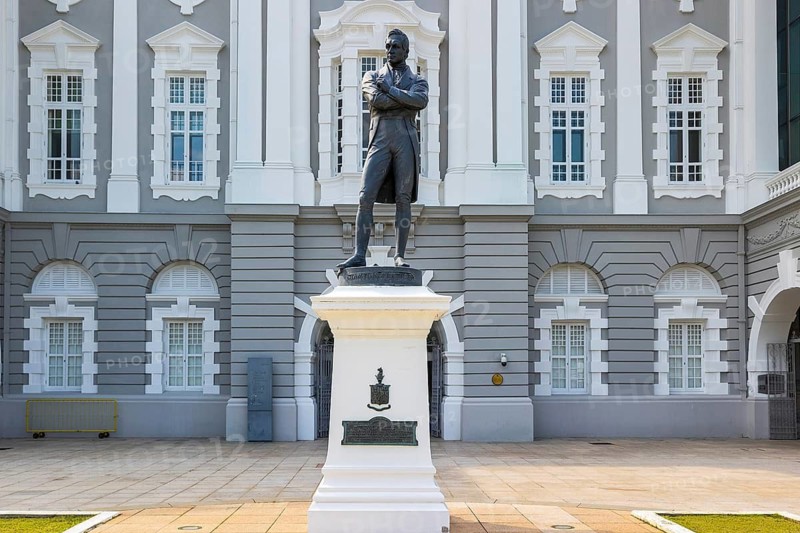 Bronze statue of Sir Stamford Raffles by Thomas Woolner outside Victoria Theatre and Concert Hall, Singapore