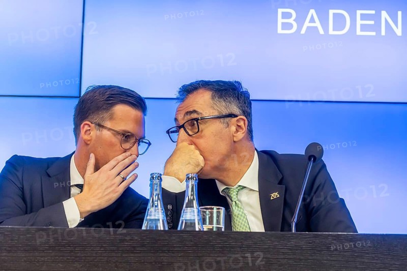 State press conference with Minister-President Cem Özdemir (right, Greens) and Interior Minister Manuel Hagel (CDU) . Stuttgart, Baden-Württemberg, Germany
