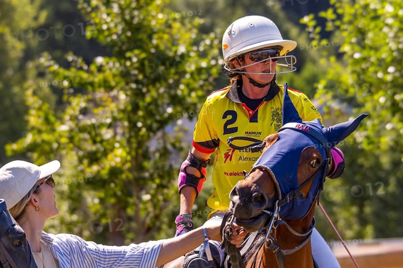 Polo player, polo horse, polo pony (Equus), rider, polo tournament, 1295 Polo Masters, Sylvenstal, Pfullendorf, Linzgau, Sigmaringen district, Baden-Württemberg, Germany