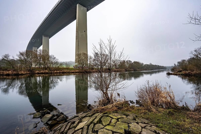 The Mintarder Ruhr Valley Bridge, A52 motorway bridge between Essen and Düsseldorf, longest steel road bridge in Germany, completed in 1966, 1830 meters long, 18 hollow pillars, highest point above ground is 65 meters, is used daily by more than 80, 000 vehicles, is considered dilapidated and is to be replaced, the bridge spans the Ruhr Valley, with the river Ruhr, between Essen-Kettwig and Mülheim an der Ruhr Hr, North Rhine-Westphalia, Germany