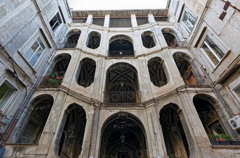 Palazzo San Felice, historic 18th-century plastic in need of renovation, Rione Sanità, Naples, Campania, Italy