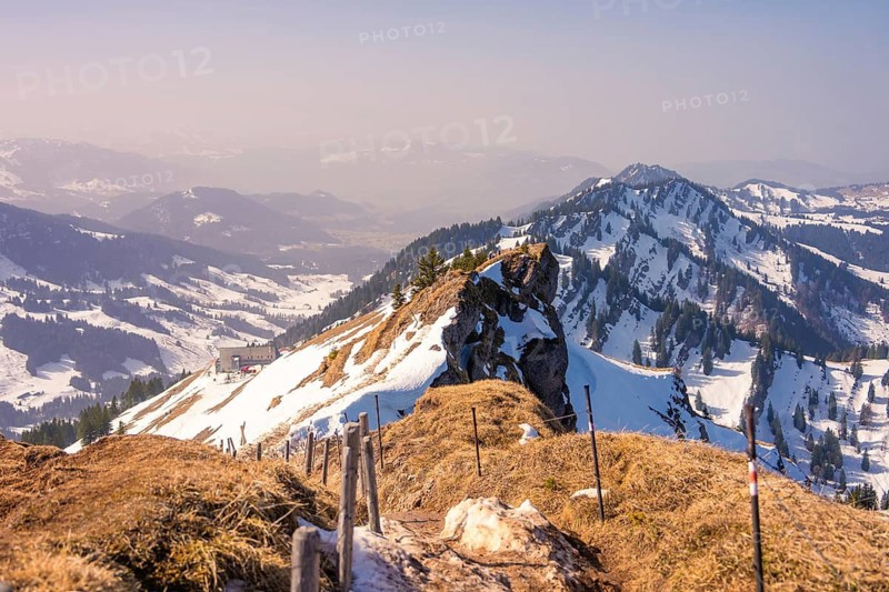 Snow-capped mountain peaks with wide views and blue skies, Hochgrat Mountains, Allgäu, Bavaria, Germany