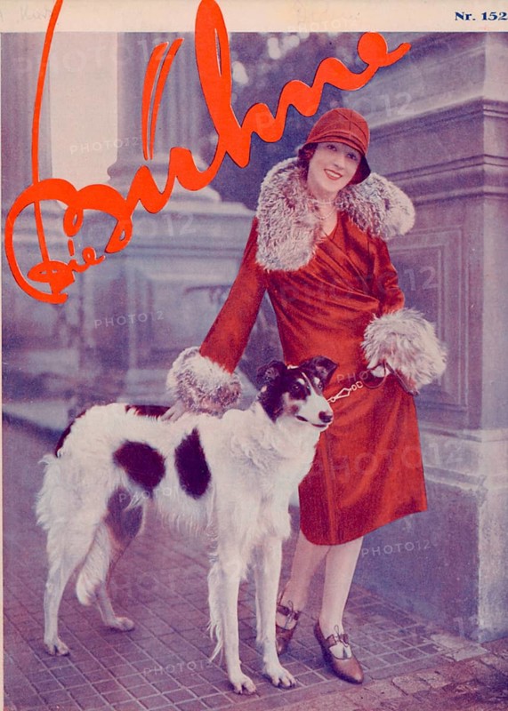 Die Bühne, Theater Zeitschrift, No. 152, Austria, actress, Maria Asti, elegantly dressed woman with large dog, posing in front of a classic city building