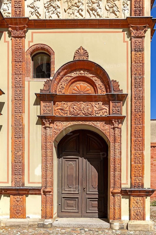 Door decorated with reliefs, Fürstenhof, Wismar, Mecklenburg-Western Pomerania, Germany