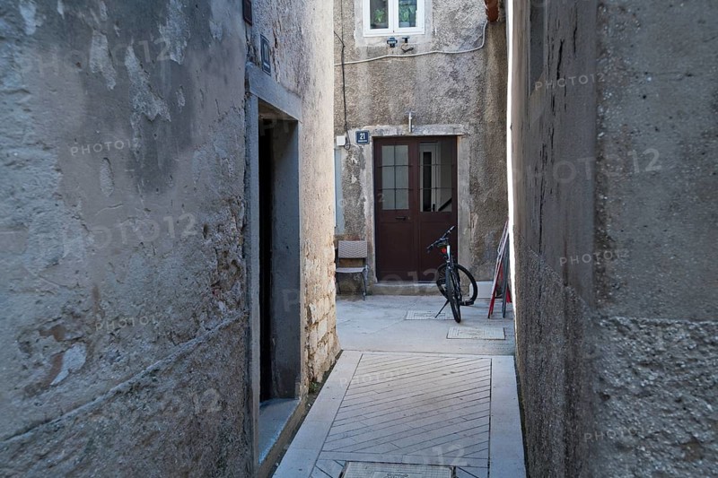Narrow alleys in the town of Cres, Cres Island, Croatia, Kvarner Gulf Bay, Adriatic Sea, Croatia