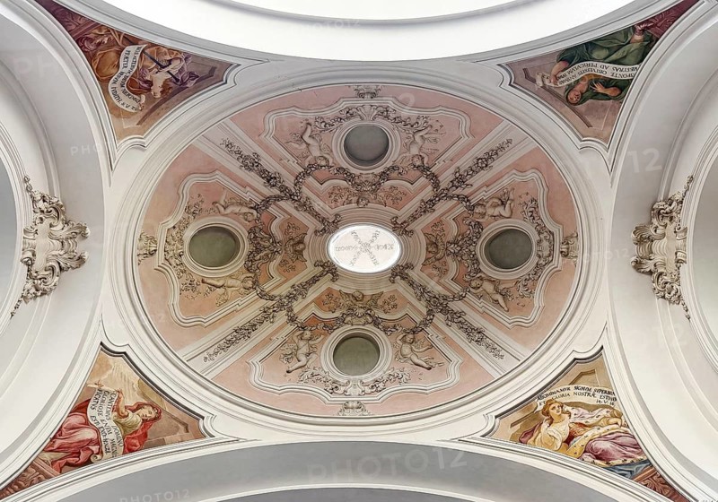 St. Salvator Cathedral in Fulda, officially High Cathedral in Fulda, interior view, view of the northern aisle, Baroque quarter, Fulda, East Hesse, Hesse, Germany