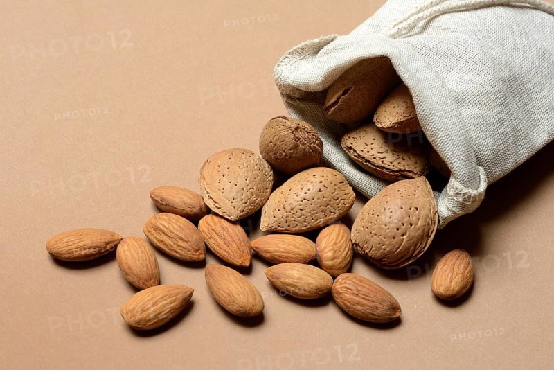 Almond, almond kernels and unopened stone kernels