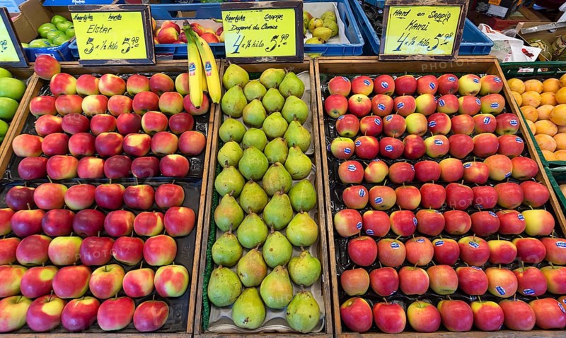 Apples (Malus) and pears (Pyrus) at a weekly market market in the Netherlands