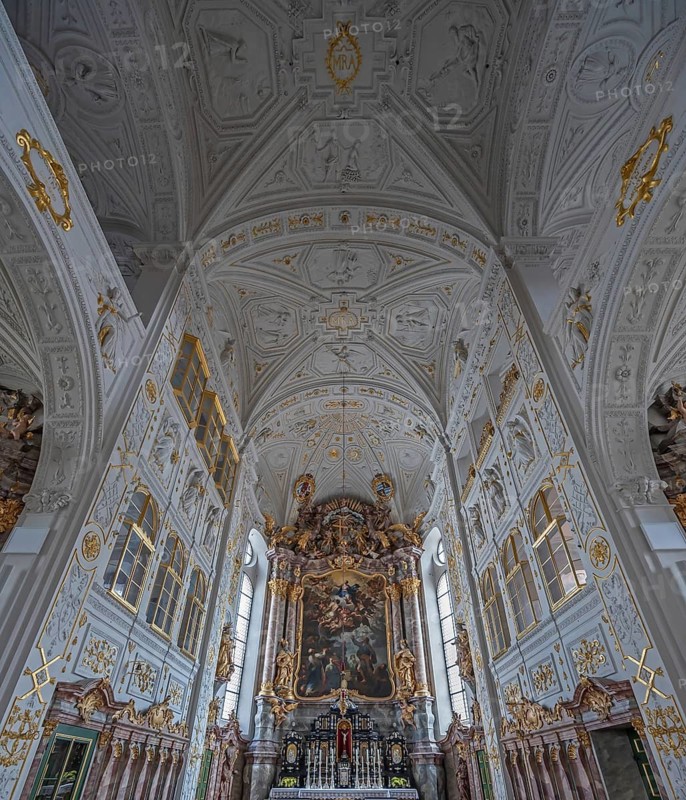 Altar of the Court Church of Our Lady, a late Renaissance building built 1607 to 1608, Karlsplatz, Neuburg an der Donau, Upper Bavaria, Germany
