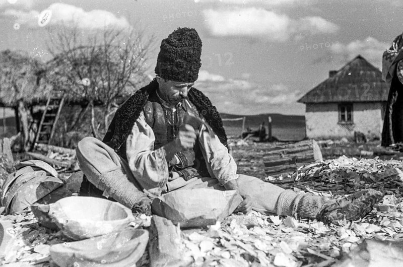 Historische Luftaufnahme, Gesichter des zweiten Weltkrieges, Portrait eines griechischen Bauer in der Nähe von Philippi, Griechenland, 1942