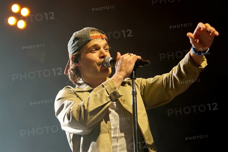 Max McNown live as part of the Cost Of Growing Up tour at Berlin's Columbiahalle on 16.06.202