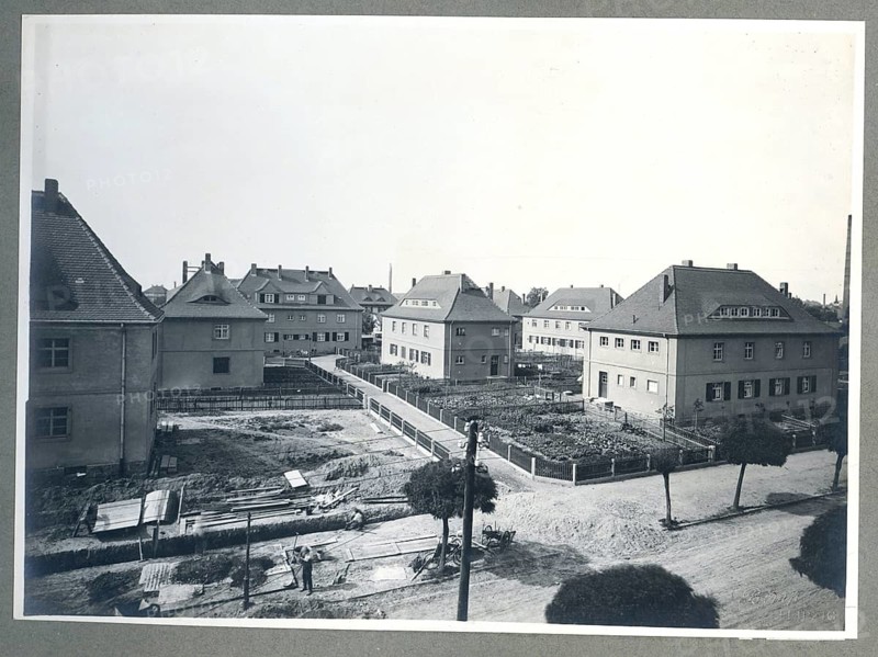 Leipzig, railway settlement, Deutsche Reichsbahn, housing development, residential buildings, architecture, overview of a residential development with gardens and wide roads just under construction, around 1935