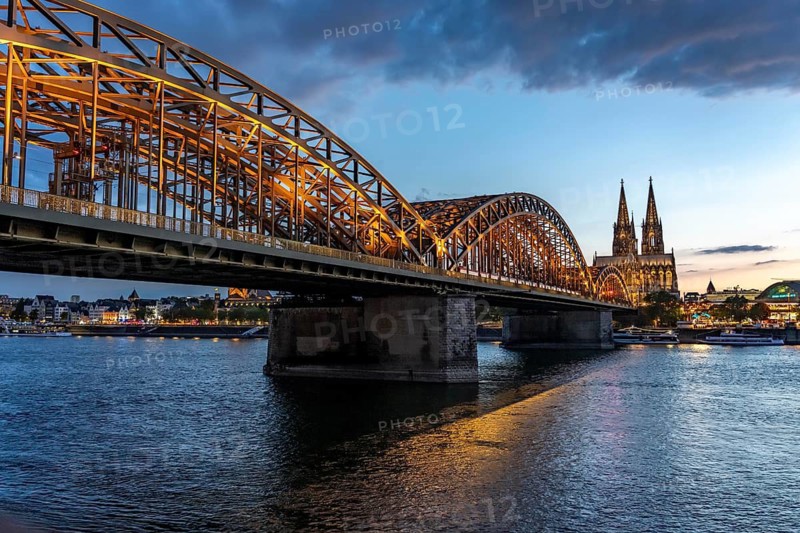 Cologne Cathedral, Hohenzollern Bridge, Railway Bridge across the Rhine, North Rhine-Westphalia, Germany