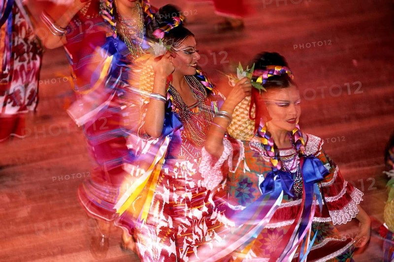 Dancers, Cancun, Mexico, Caribbean, Central America