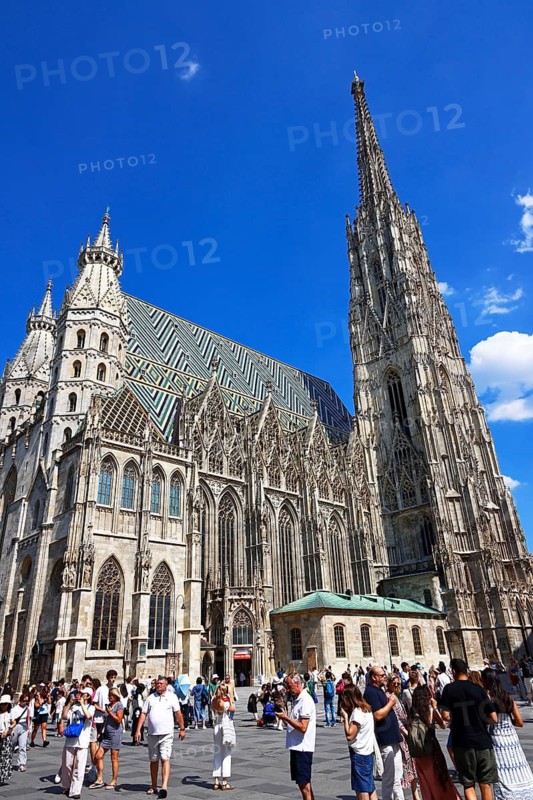 St. Stephen's Cathedral on St. Stephen's Square, also Cathedral and Metropolitan Church of St. Stephen and All Saints, UNESCO World Heritage, Inner City, Historic City Center, Gothic, Landmark of Vienna, Capital of Austria