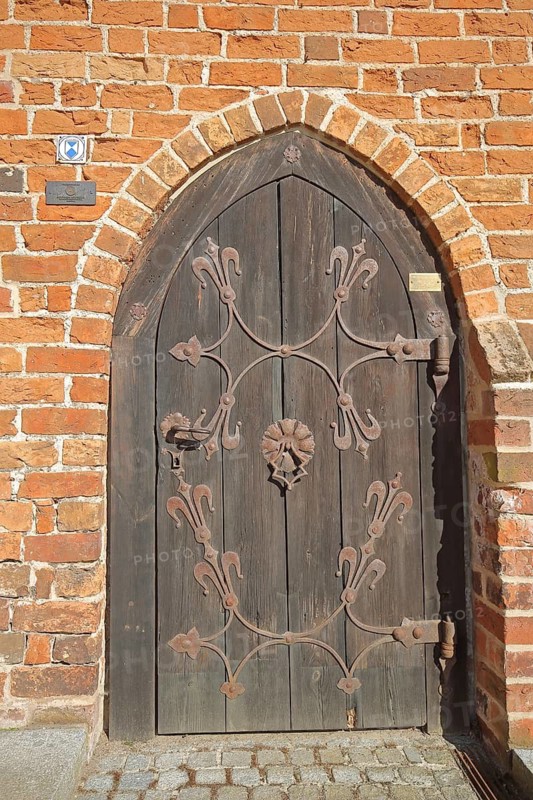 Church door with fittings, brick church built 14th century, brick building, hospital, St. Georg church, Neuruppin, Ruppiner Switzerland, Ruppiner Land, Brandenburg, Germany