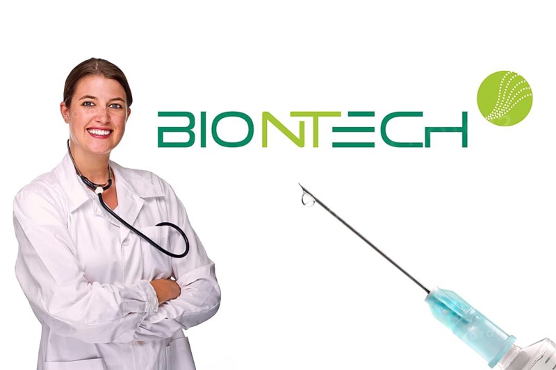 Young female doctor with stethoscope, 30, 35, years, brunette, clipping, text free space, freckles, logo, Biontech Baden-Württemberg, Federal Republic of Germany