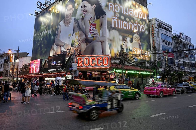 Street scene on Khaosan Road, blue hour, Bang Lamphu, Bangkok, Thailand