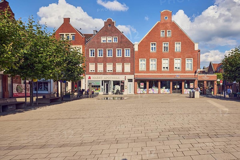 Drugstore, dm-drogerie markt GmbH, market pharmacy, pedestrian zone, brick buildings, historic residential buildings and commercial buildings, façade with windows and gables, shops, pavement square, blue sky, cumulus clouds, intersection of market, Münsterstraße and Kleine Münsterstraße, Lüdinghausen, Münsterland, Coesfeld district, North Rhine-Westphalia, Germany