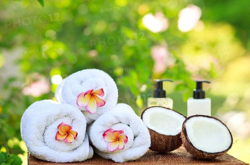 Africa, Seychelles, tropical spa, towels, coconut, La Digue lotion oil, Indian Ocean, Seychelles