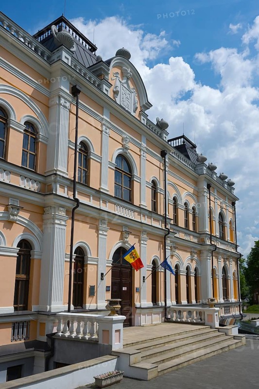 An impressive historic building with entrance area and national flags, Manuc Bey Castle, Hîncesti, Hincesti, Republic of Moldova, Moldova