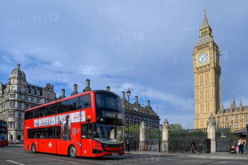 Red double-decker bus in front of Elizabeth Tower with Big Ben, clock tower, Houses of Parliament, City of Westminster, London, England, Great Britain, Great Britain