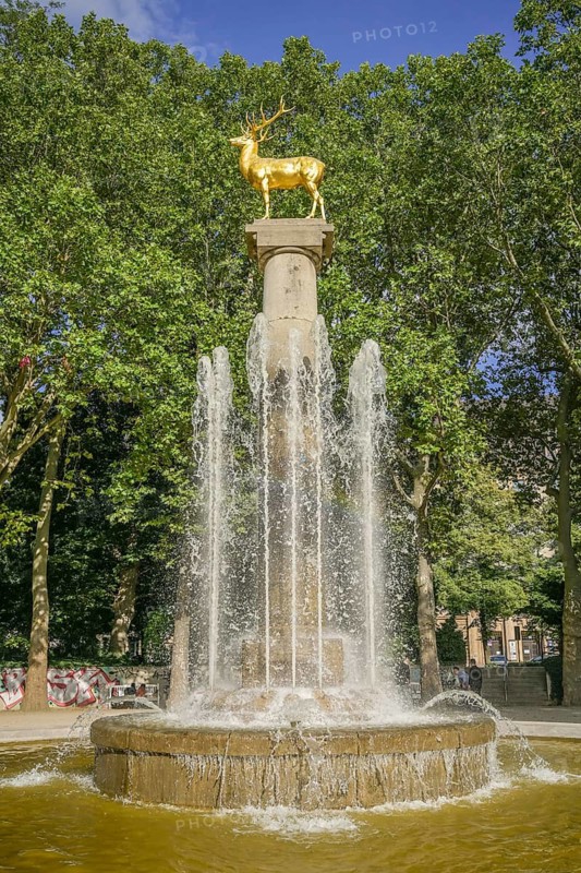 Fountain Zum Goldenen Hirschen, Rudolph Wilde Park, City Park, Schöneberg, Tempelhof-Schöneberg, Berlin, Germany