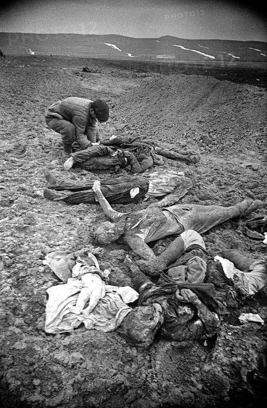 Excavation and identification of murdered Jewish civilians. War crimes, Holocaust, Kerch in Crimea, early 1944. Second World War. In October 1941, the Wehrmacht conquered a large part of Crimea as part of Operation Barbarossa. Since then, the Red Army has been trying to liberate Crimea again. It wasn't until 1944 that the time had come. The main battle for Crimea began on April 8, 1944. On May 12, 1944, Crimea was liberated from German occupation