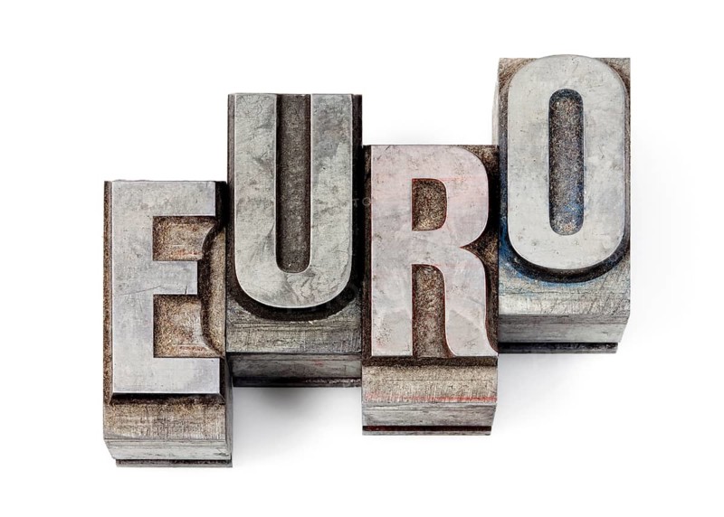 Hot metal printing setting, old letters made of lead for letterpress printing, Lettern aus dem Buchdruck, Bleisatz