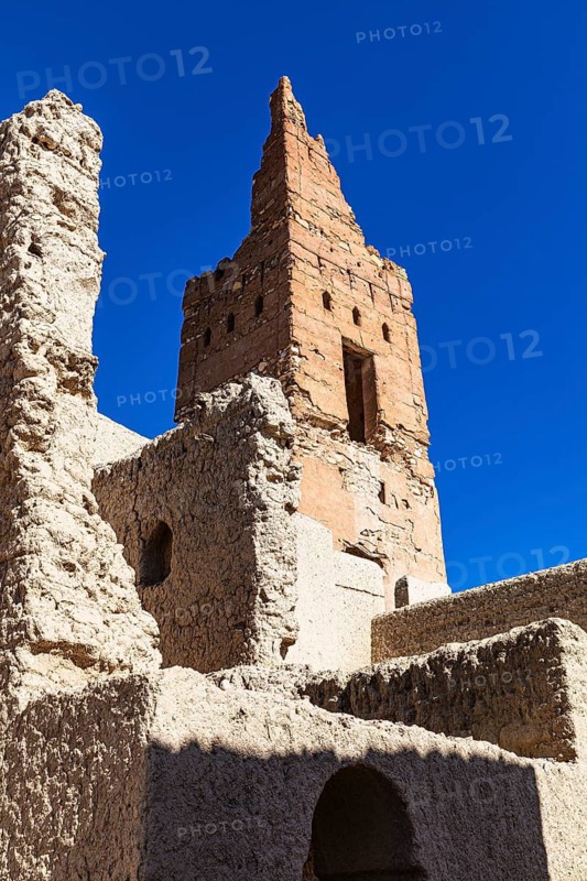 Remains of a former tower in the largest preserved mud town in Oman, Al Bilaad, Al Bilaad Historical Village, Arabian Peninsula, Sultanate of Oman