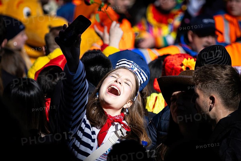 The Frankfurt carnival parade crosses the Römerberg in Frankfurt am Main, Römerberg, Frankfurt am Main, Hesse, Germany on 2 March 2025