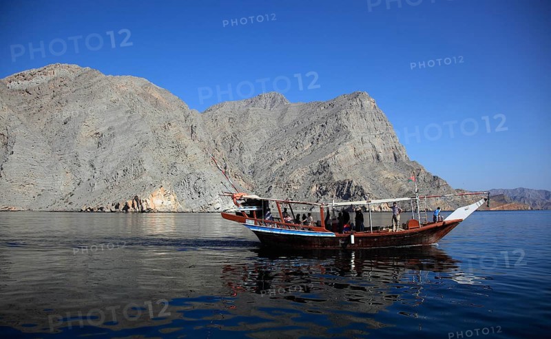 Dhow in the bays of Musandam, Shimm Strait, in the Omani enclave of Musandam, Oman