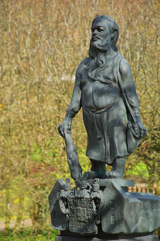Petermännchen sculpture by Franz Hötterges 1982, modern art, bronze sculpture, mythological legend, legend, Burgmannshof, Westerburg, Westerwald, Rhineland-Palatinate, Germany