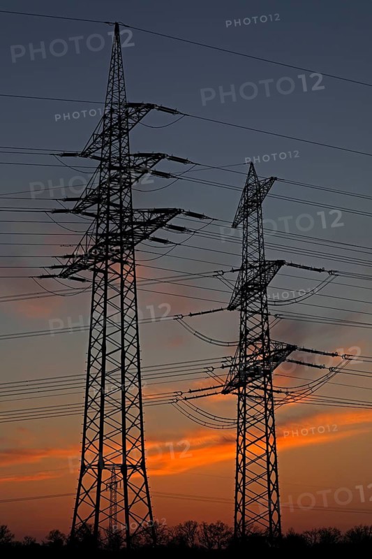 Sunset, high-voltage pylons, Häcklingen, Lüneburg, Lower Saxony, Germany