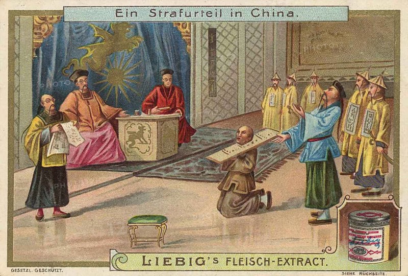 Picture series China, criminal verdict in China, The depiction shows a court scene in imperial China. A defendant kneels in front of a judge and wears a cangue, a wooden ruff that served as a form of public punishment, favorite picture, digitally restored reproduction of a collector's painting from around 1900, exact date unknown