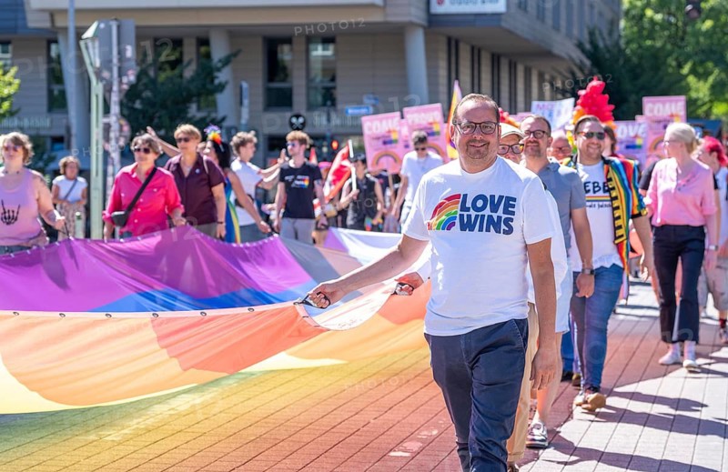 Ruhrpride in Essen, CSD, Essen's Lord Mayor Thomas Kufen, patron of the event, largest queer street festival in the Ruhr area, demonstration with around 4000 participants and subsequent street festival in the city with around 12, 000 people, North Rhine-Westphalia, Germany