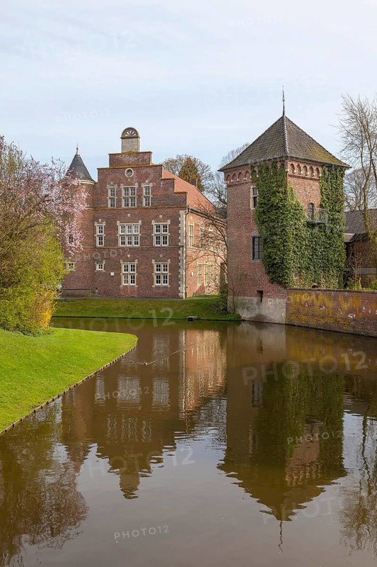 Gemen Castle, West outer bailey and lock tower, moated castle, Borken, Münsterland, North Rhine-Westphalia, Germany