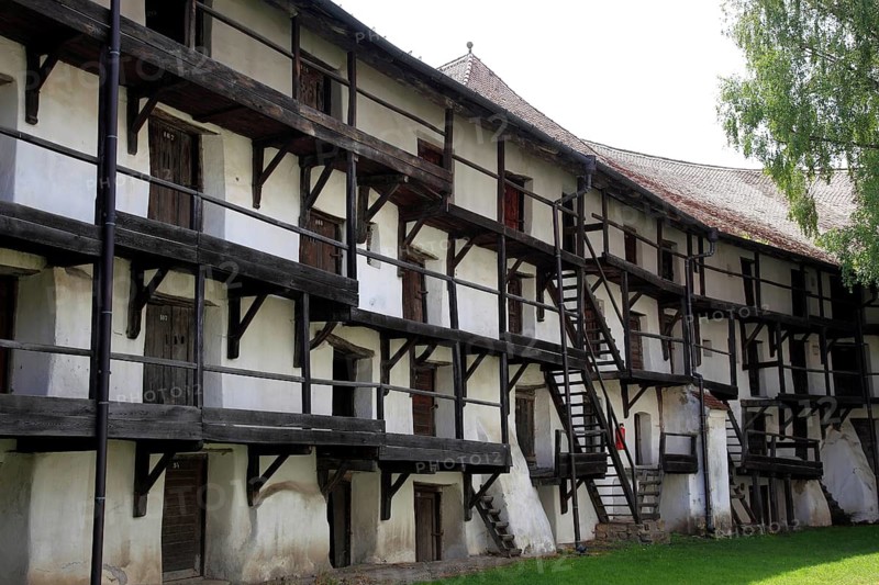 Fortified church of Tartlau, Prejmer, over 270 chambers on four floors are built into the interior of the castle walls, which served as a refuge and storage space for the villagers during sieges, one of the best-preserved fortified churches in Transylvania, Romania