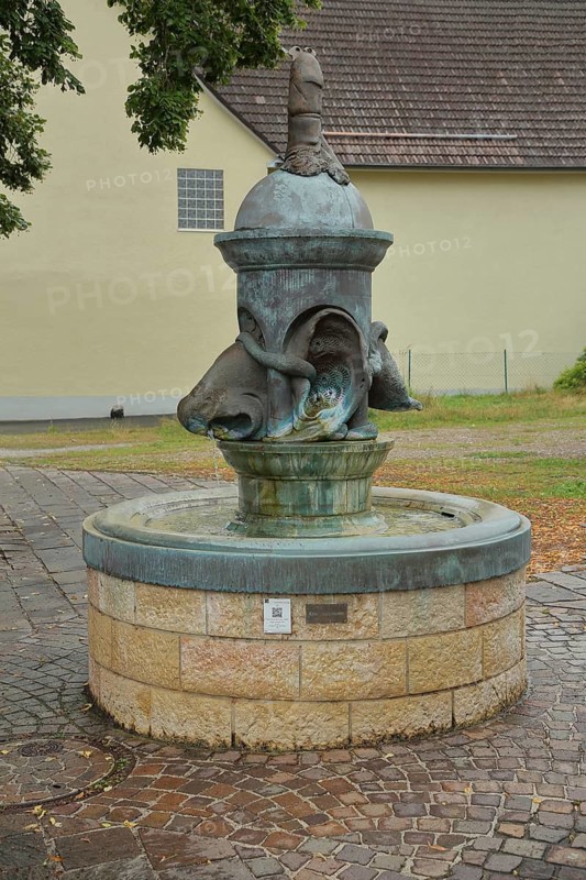 Six Senses Fountain by Jürgen Goertz 1986, sculpture, sixth sense, nose, smell, ear, hearing, perception, Engen, Hegau, Baden-Württemberg, Germany