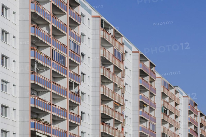 Prefabricated buildings with balcony, photographed in the Berlin district of Lichtenberg in Berlin, 29/02/2024