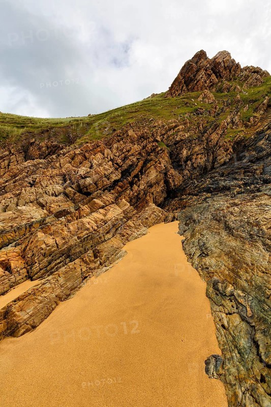 Cliffs on the sandy beach, Boyeeghter Strand, Murder Hole Beach, Sheephaven Bay, Rosguill Peninsula, Donegal, Ireland