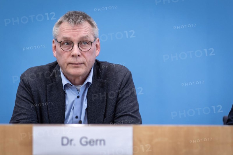 Dr Klaus-Juergen Gern, Kiel Institute for the World Economy (IfW Kiel), at a federal press conference on the joint diagnosis of the economic research institutes in Berlin, 27.03.2024