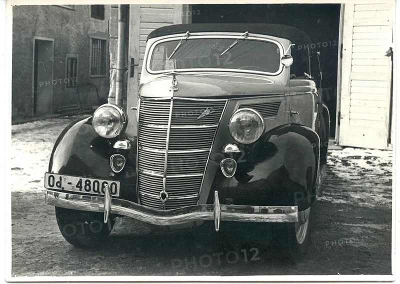 Adler, car, classic car, coupé, Germany, An elegant-looking classic car parked frontally in a garage entrance, around 1935