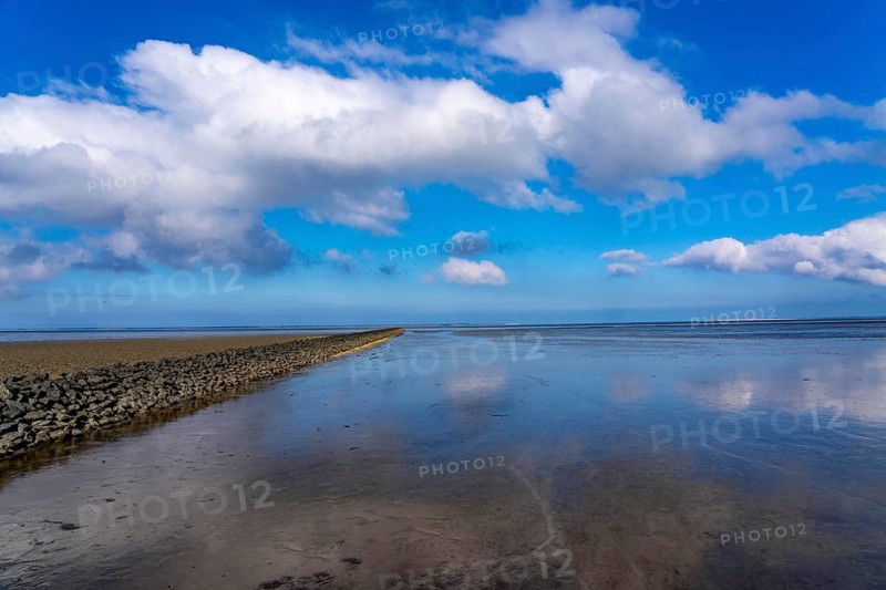 The Wadden Sea, East Frisia, between Bensersiel and Neuharlingersiel, Breakwater behind the dyke, Lower Saxony, Stairs, Germany