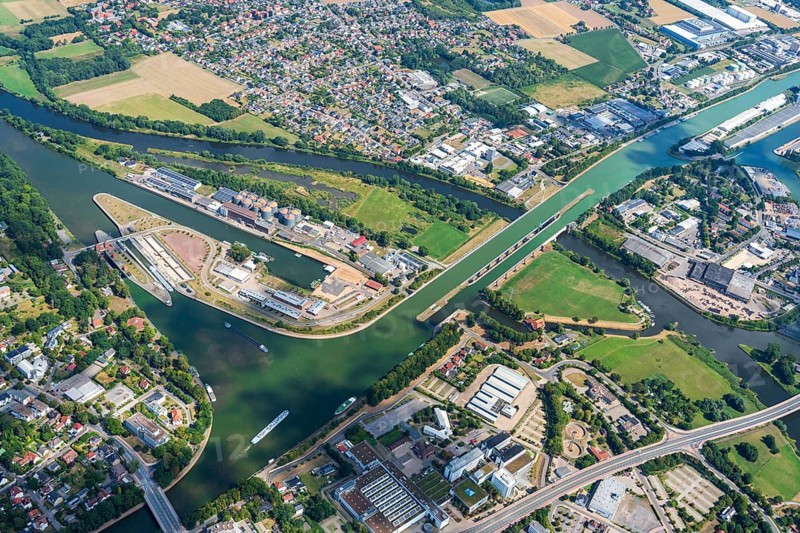 Europe, Germany, aerial view, aerial view North Rhine-Westphalia, Minden, waterway junction, Weser, Mittelland Canal, lock, traffic route, city, architecture, building, landscape, river, transport, canal, logistics, barge, knot, cross, connection