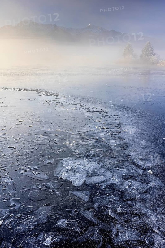 Frozen lake, ice, icy, morning light, fog, winter, mountains, Loisach-Lake Kochel moor, view of Herzogstand, Heimgarten, Alpine foothills, Germany