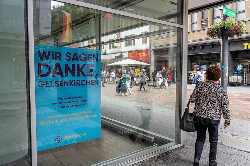 The closed branch of the Galeria Kaufhof department stores' chain in Gelsenkirchen, on Bahnhofstraße, North Rhine-Westphalia, Germany